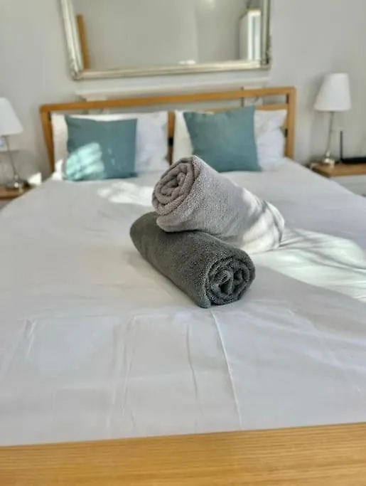 Stylish Apartment Near The Centre Of 해러게이트