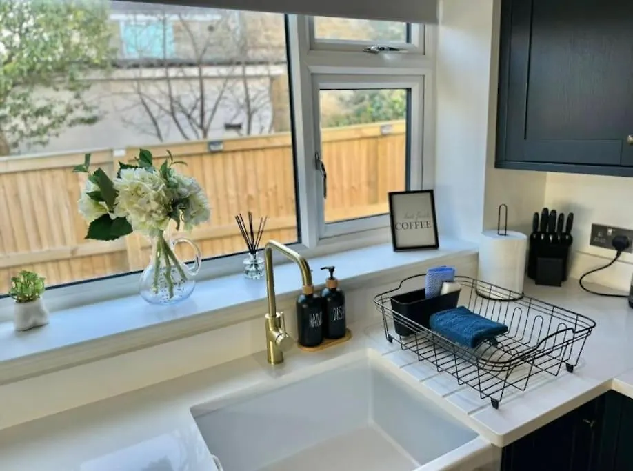 Stylish Apartment Near The Centre Of 해러게이트